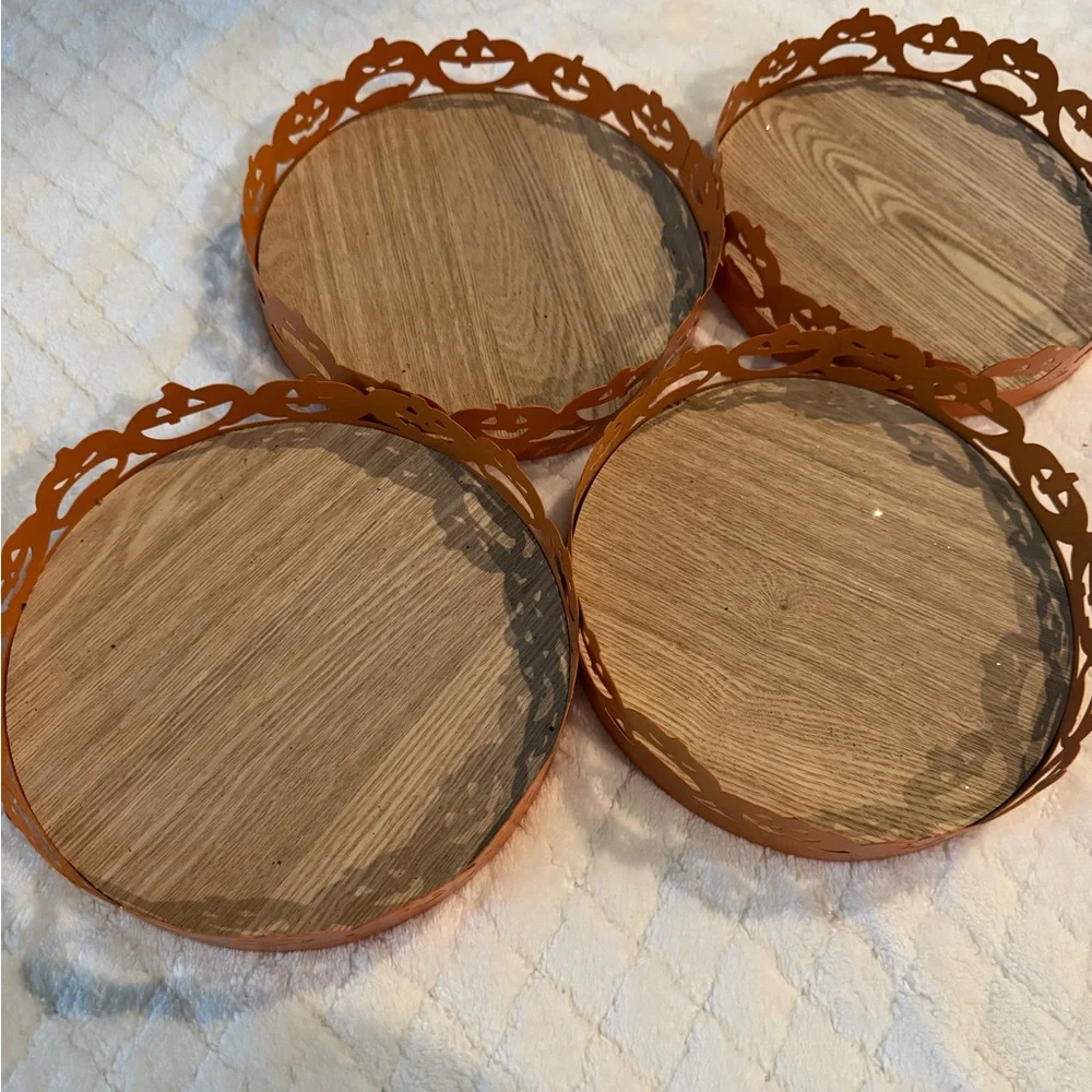 Target Pumpkin Round Trays (4)